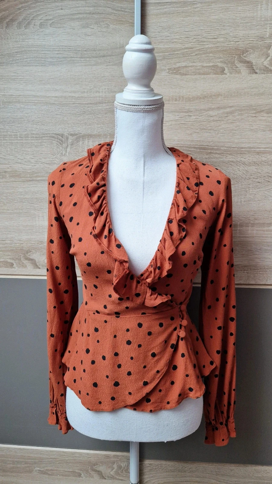 Blouse cache cœur à pois